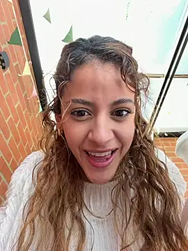 Snapshot of alana15 chatting on June 2026 03:29:02 PM alana15 online show from June 2026 03:29:02 PM