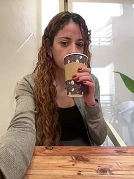 alana15 online show from March 2026 09:29:01 PM