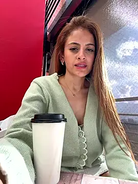 alana15 online show from April 2026 10:01:01 PM