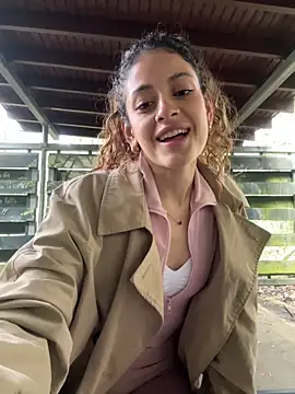 alana15 online show from December 2025 02:54:02 PM