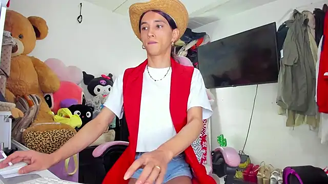 Lawrncesofiets online show from November 2025 05:50:01 PM