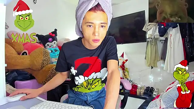 Lawrncesofiets online show from December 2025 05:03:02 PM