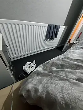 elenaUK online show from December 2025 08:59:02 PM