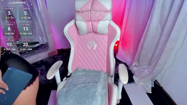 jenndy lockhart online show from November 2025 02:37:02 AM