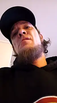 Snapshot of BunnyandClydeDk chatting on December 2024 05:26:01 AM BunnyandClydeDk online show from December 2024 05:26:01 AM