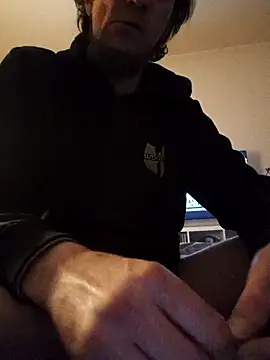 Snapshot of BunnyandClydeDk chatting on December 2024 02:20:01 AM BunnyandClydeDk online show from December 2024 02:20:01 AM