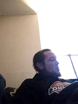 Snapshot of BunnyandClydeDk chatting on December 2024 11:07:02 AM BunnyandClydeDk online show from December 2024 11:07:02 AM