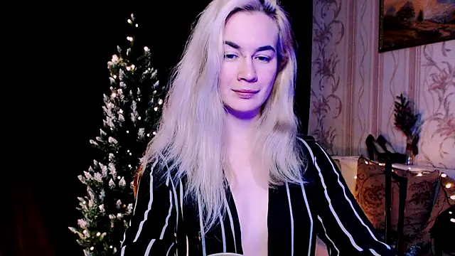 xxxcharismaaa online show from December 2025 08:14:01 PM