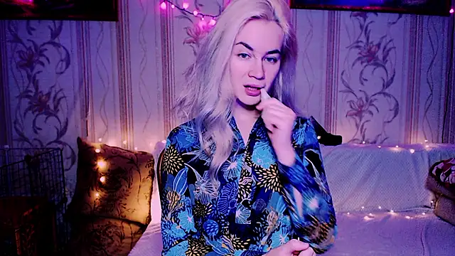 xxxcharismaaa online show from February 2026 07:13:01 PM