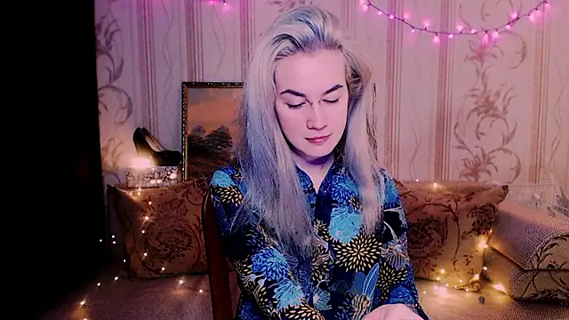 xxxcharismaaa online show from February 2026 12:45:01 AM