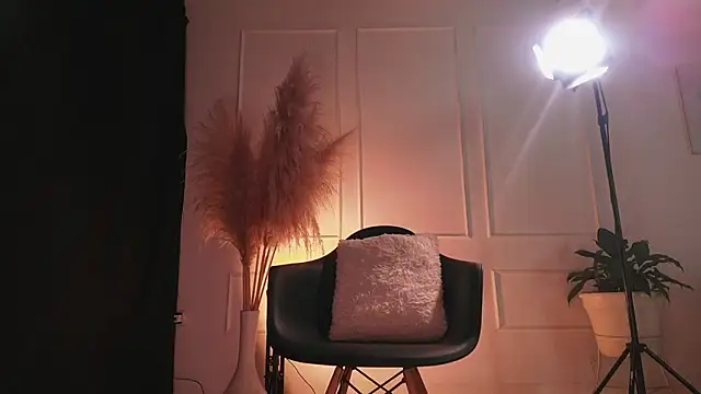 valcamtina online show from September 2025 07:35:02 PM