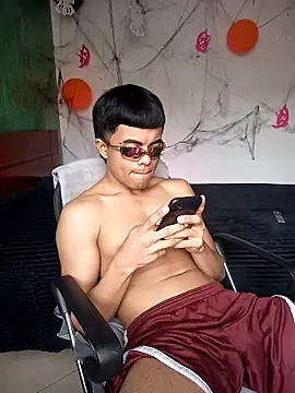 Snapshot of pinedasex777 chatting on October 2025 04:19:02 PM pinedasex777 online show from October 2025 04:19:02 PM