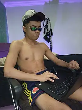 pinedasex777 online show from November 2025 11:03:01 AM