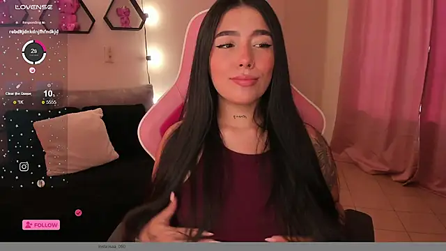 Snapshot of shantall_vidales_ chatting on January 2025 02:21:01 PM shantall vidales online show from January 2025 02:21:01 PM