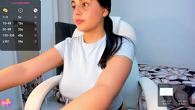 Karina 18  online show from January 2025 02:33:01 AM