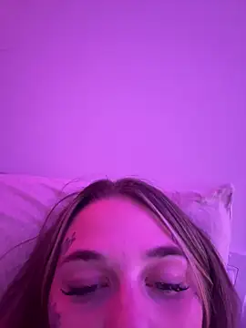 Snapshot of chloetease chatting on January 2025 01:31:02 AM chloetease online show from January 2025 01:31:02 AM