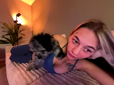 Snapshot of chloetease chatting on November 2025 04:23:02 AM chloetease online show from November 2025 04:23:02 AM