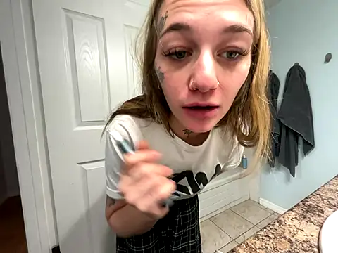 chloetease online show from January 2026 05:28:01 PM