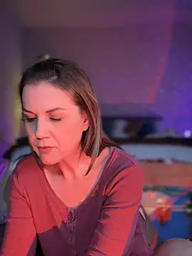 Snapshot of MaiseKnox chatting on February 2025 12:06:01 AM MaiseKnox online show from February 2025 12:06:01 AM