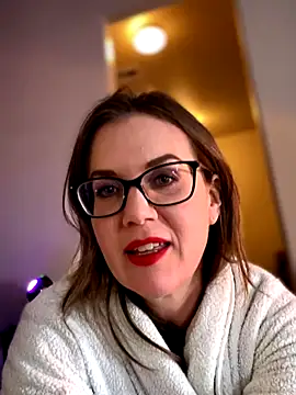 MaiseKnox online show from December 2025 09:58:02 PM