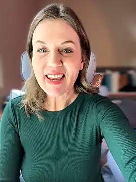 MaiseKnox online show from March 2026 06:03:01 PM