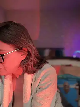 Snapshot of MaiseKnox chatting on February 2025 04:36:02 AM MaiseKnox online show from February 2025 04:36:02 AM