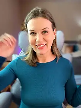 MaiseKnox online show from March 2026 06:08:01 PM