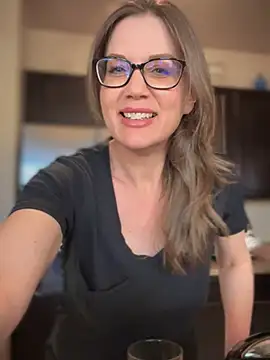 Snapshot of MaiseKnox chatting on March 2025 10:11:01 PM MaiseKnox online show from March 2025 10:11:01 PM