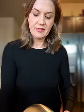 MaiseKnox online show from March 2026 11:05:02 PM