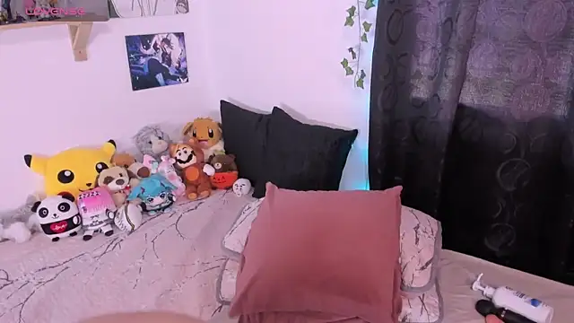 emma trevorr online show from April 2026 09:26:02 PM