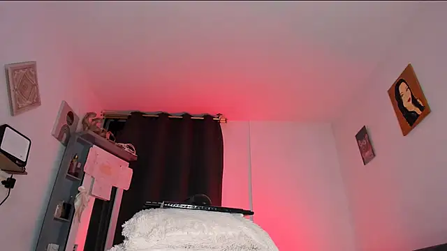 angiebutt online show from April 2026 11:47:02 PM