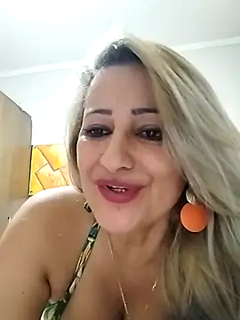 vivifernades online show from December 2024 04:03:02 PM