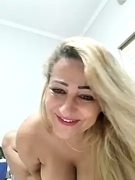 vivifernades online show from January 2025 05:30:02 PM
