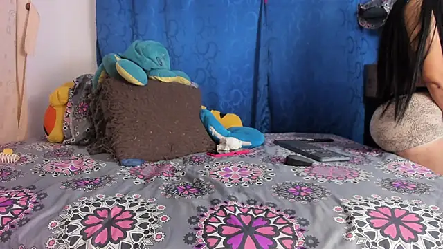 Snapshot of BlowMommy_ chatting on February 2026 11:39:02 AM BlowMommy online show from February 2026 11:39:02 AM