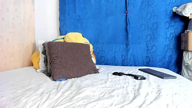 BlowMommy  online show from March 2026 12:28:01 AM