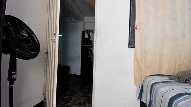 BlowMommy  online show from April 2026 10:49:02 AM