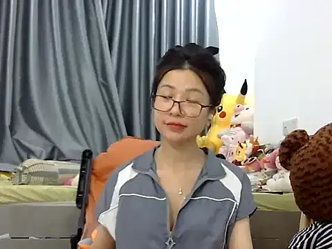 Cute Ruby01 online show from March 2025 12:23:01 PM