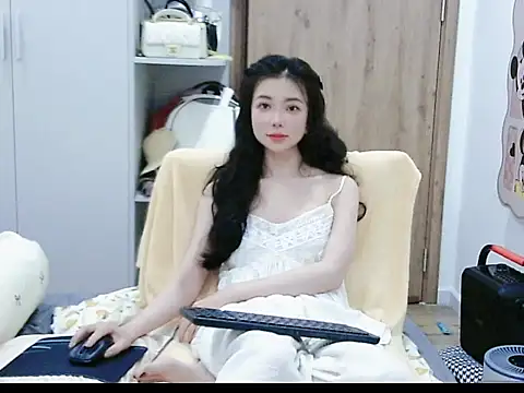 Snapshot of Cute_Ruby01 chatting on June 2026 11:37:02 AM Cute Ruby01 online show from June 2026 11:37:02 AM