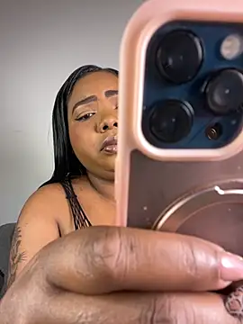 angelGgold online show from November 2025 12:16:02 PM