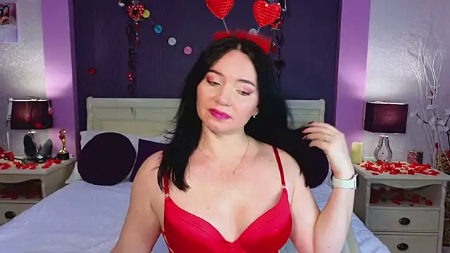 Snapshot of HotMilfMargo chatting on February 2026 06:30:01 PM HotMilfMargo online show from February 2026 06:30:01 PM