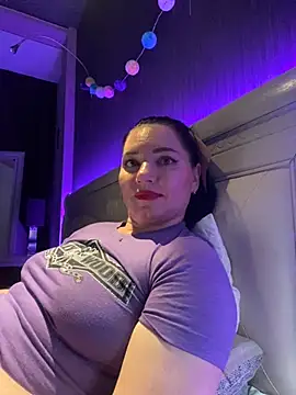 Snapshot of HotMilfMargo chatting on February 2025 07:55:02 PM HotMilfMargo online show from February 2025 07:55:02 PM