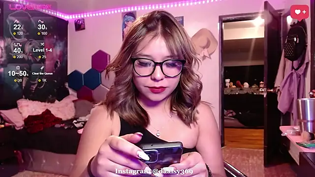 lil daisy7 online show from November 2025 04:28:02 AM