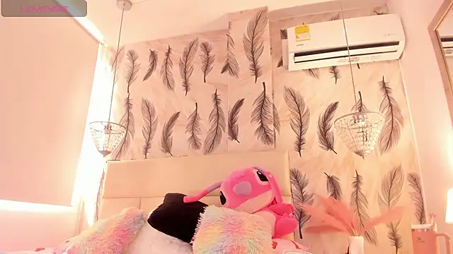 Vivi prinncess online show from November 2025 01:58:01 PM