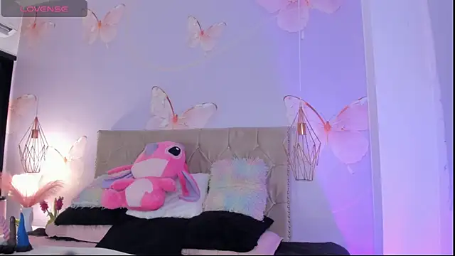 Vivi prinncess online show from March 2026 12:45:01 AM