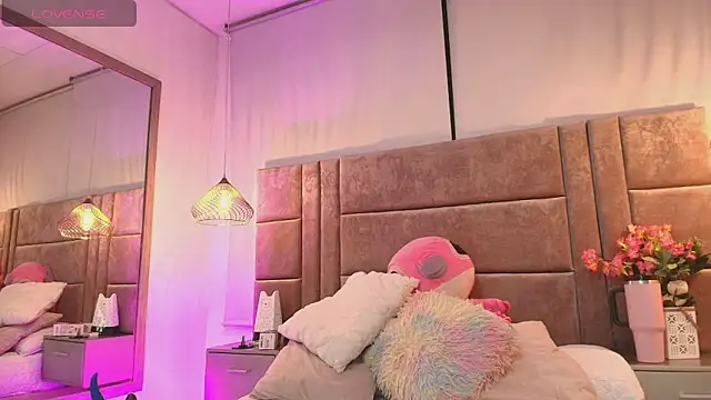 Vivi prinncess online show from May 2026 12:16:02 AM