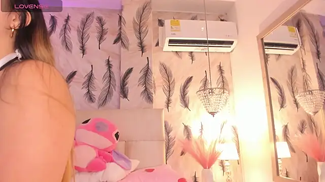 Vivi prinncess online show from December 2025 01:08:02 AM