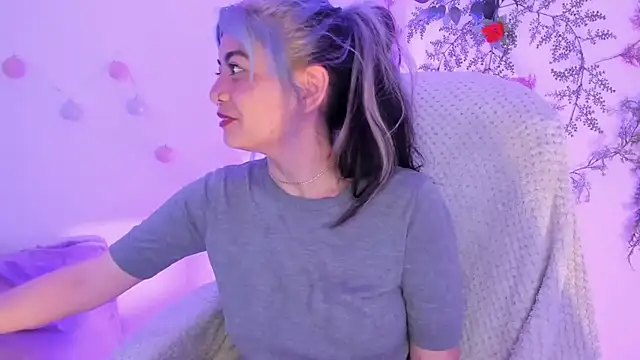 Sammysammy  online show from March 2025 04:00:01 AM