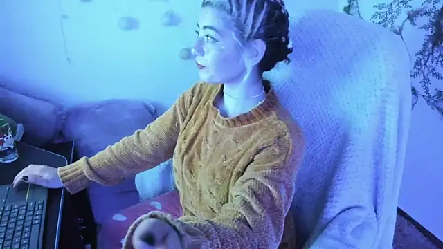 Sammysammy  online show from January 2025 04:05:01 AM