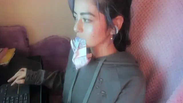 Sammysammy  online show from April 2026 07:26:02 AM