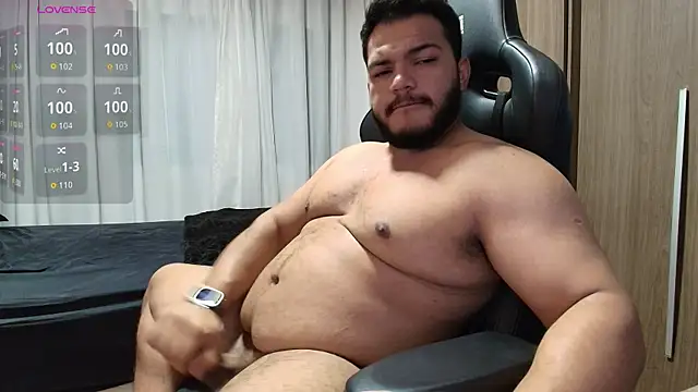 Snapshot of theusxbear chatting on July 2026 07:24:02 PM theusxbear online show from July 2026 07:24:02 PM
